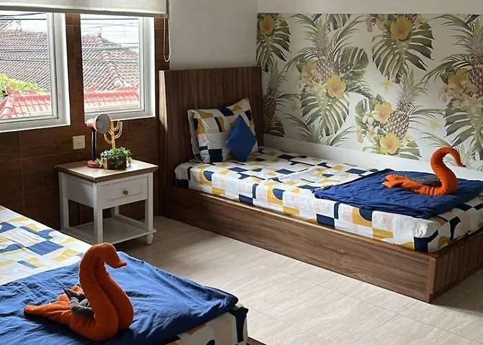 Hut *
